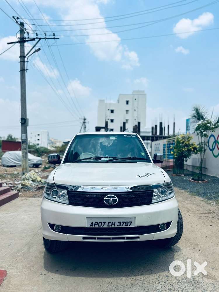 Tata Safari Storme 2014 Diesel Manual Car
