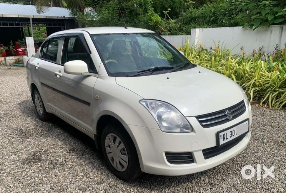 Maruti Suzuki Swift Dzire Lxi Option, 2011, Petrol