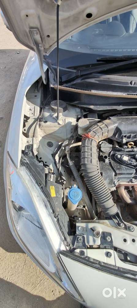 Maruti Suzuki Swift Vxi Optional, 2020, Petrol