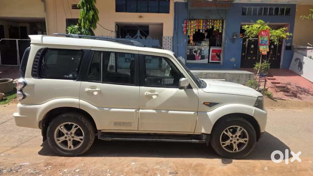 Mahindra Scorpio S10, 2017, Diesel