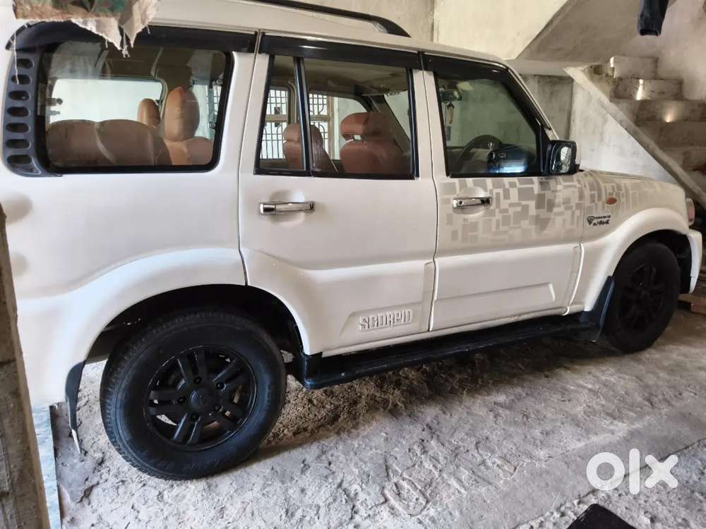 Mahindra Scorpio Vlx 2014