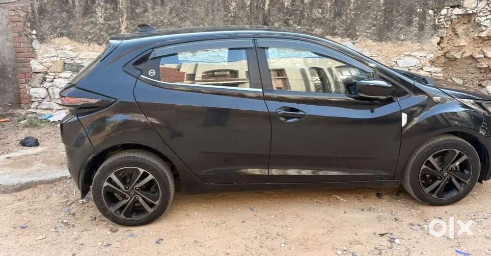 Tata Altroz Diesel  Sunroof Manual 2023