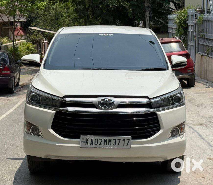 Toyota Innova Crysta 2.4 V, 2017, Diesel