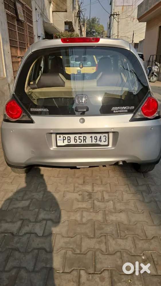 Honda Brio Petrol Mt 2013