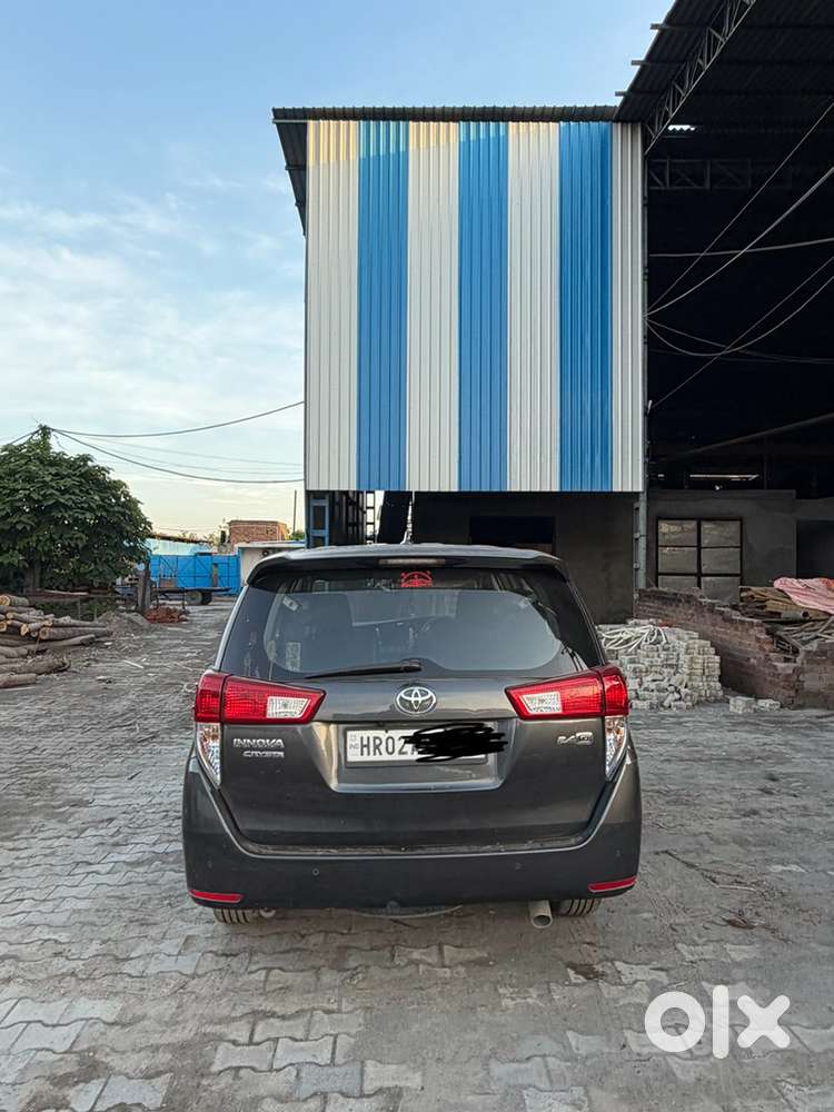 Toyota Innova Crysta 2021