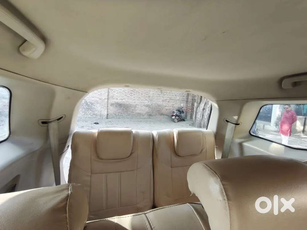 Mahindra Xuv500 2016 W10 Top Model Excellent Condition