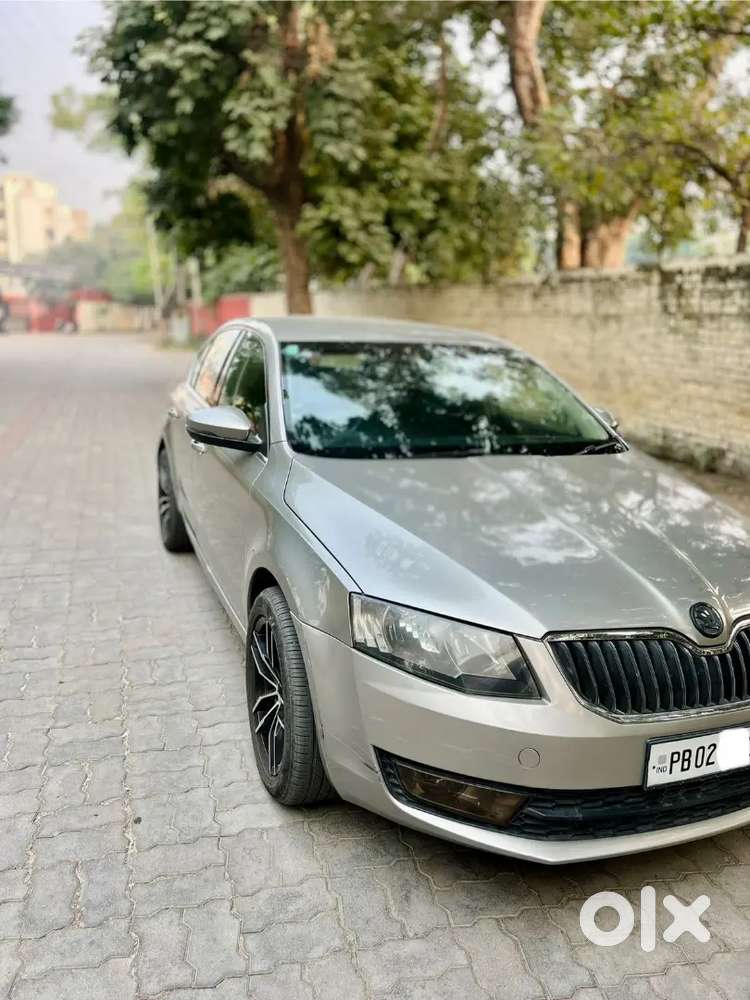 Skoda Octavia 2.0 Tdi At (2017)  Premium Diesel Sedan