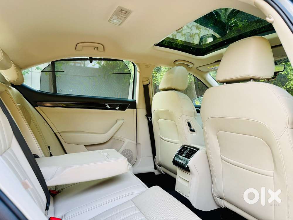 Skoda Superb 2.0 L&k Tsi At, 2022, Petrol
