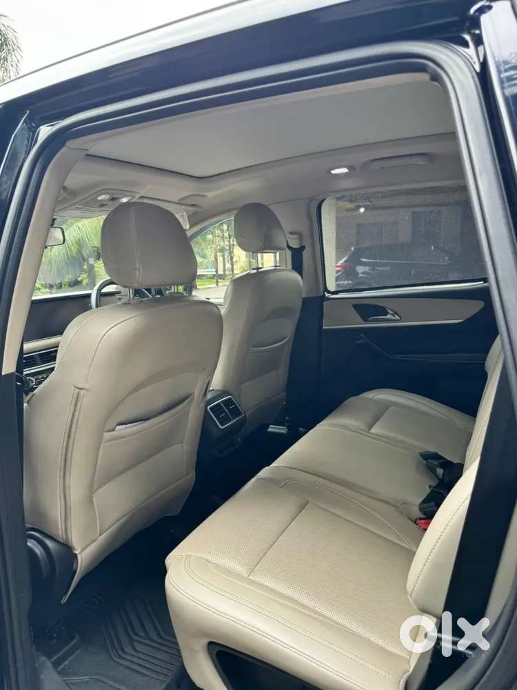 Mahindra Xuv 700 Ax7l Diesel Auto