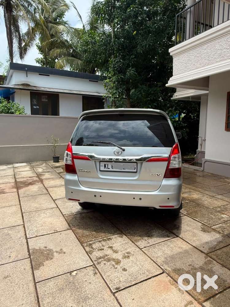 Toyota Innova 2.5 Vx 8 Str, 2011, Diesel