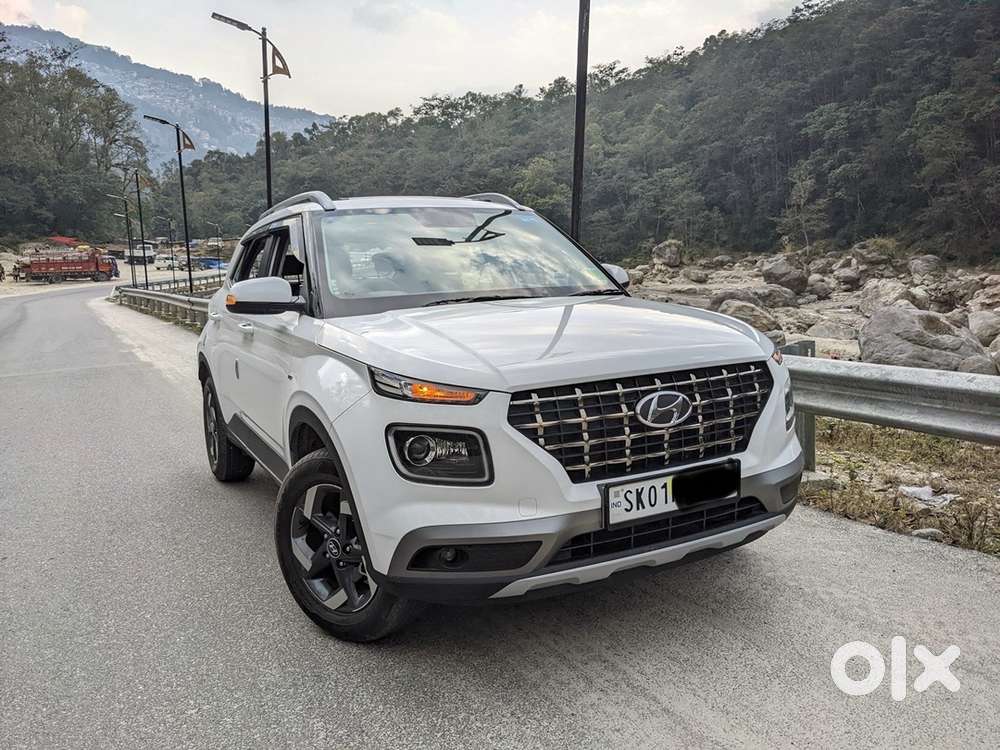 Hyundai Venue 2021 Km Driven Imt Transmission No Clutc Easy For Both C