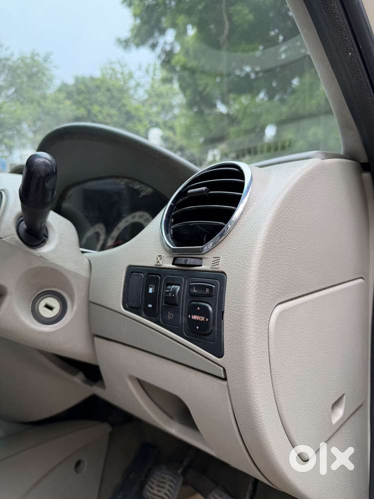 Mahindra Quanto C8, 2015, Diesel