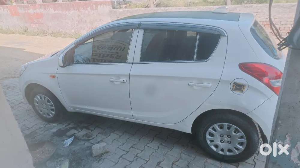 Hyundai I20 Magna Petrol 2012