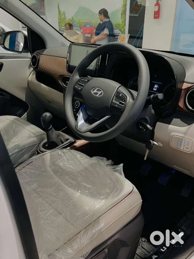Hyundai Aura 1.2 S 2016 Cng Manual