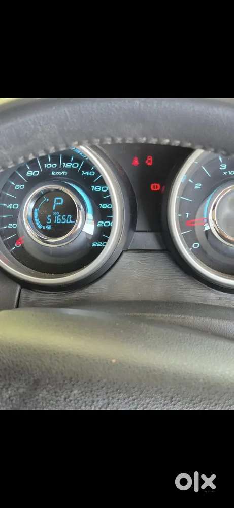 Mahindra Xuv500 2021 At Diesel 52000 Km Driven