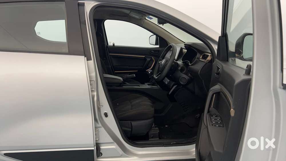 Renault Kiger Rxt, 2021, Petrol