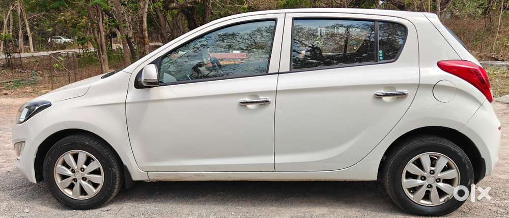 Hyundai I20 Sportz 1.4 Crdi 6 Speed Bs-iv, 2014, Diesel