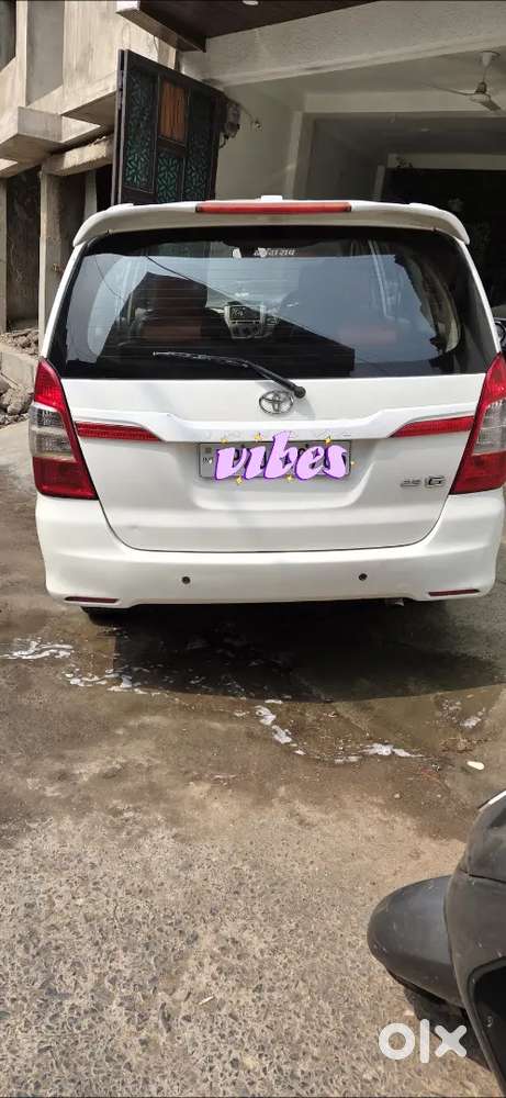 Toyota Innova 2014 Diesel 100000 Km Driven
