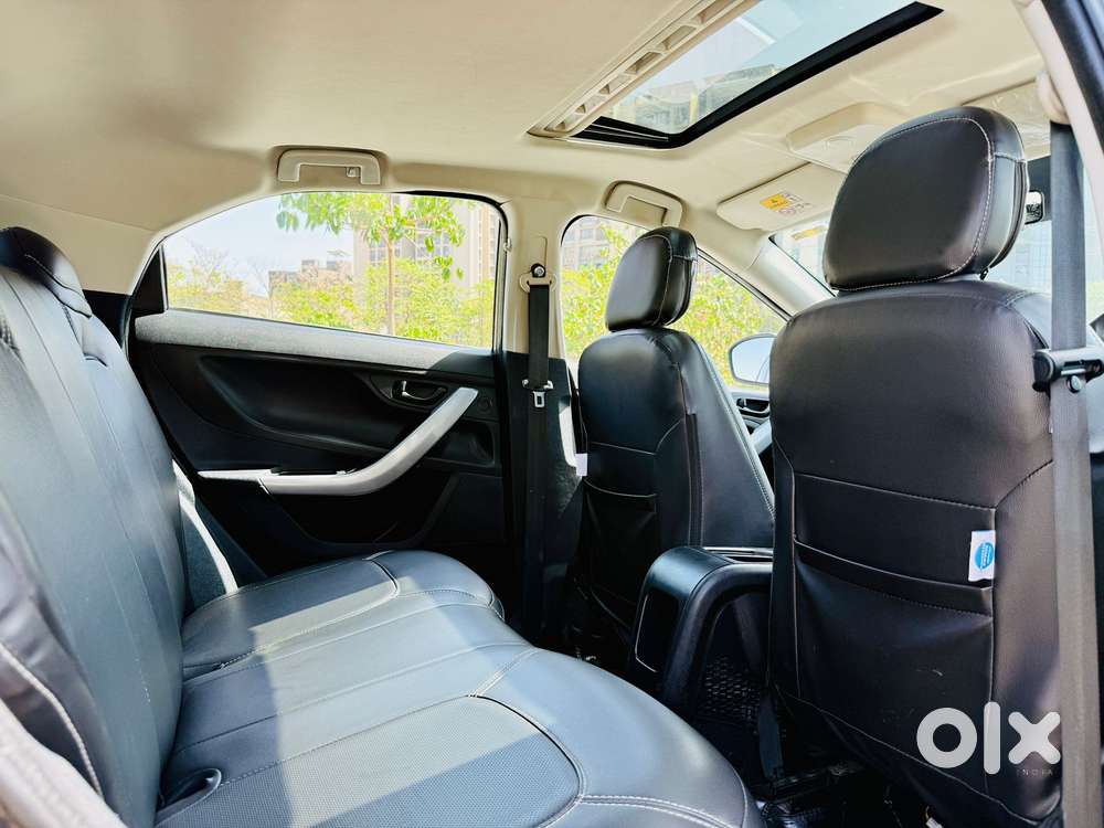 Tata Nexon 1.2 Revotron Xma Amt (s), 2023, Petrol
