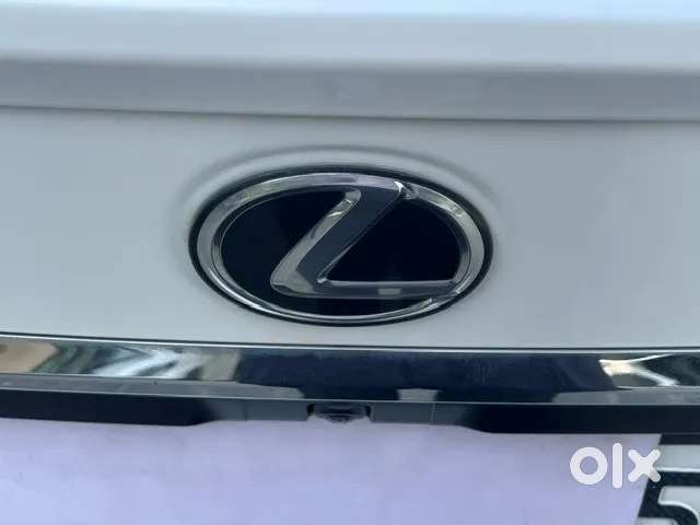Lexus Es, 2023, Petrol