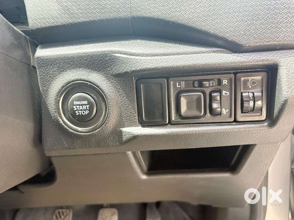 Maruti Suzuki Brezza 1.5 Vxi Smart Hybrid, 2021, Petrol