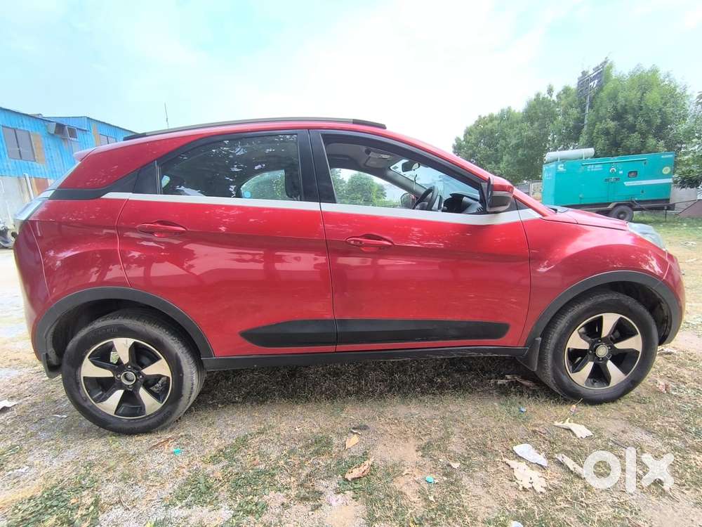 Tata Nexon Xz Plus Luxs, 2017, Petrol
