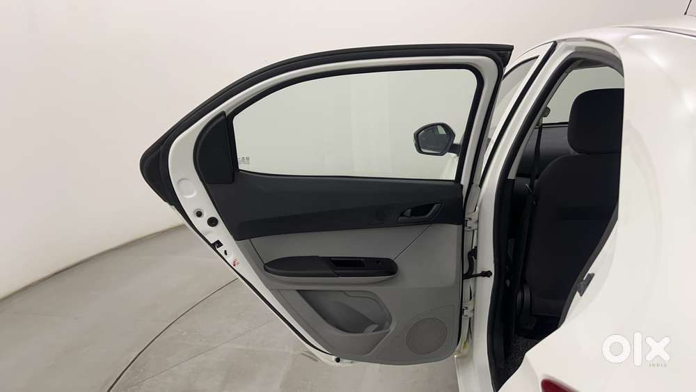 Tata Tiago 1.2 Revotron Xm Cng, 2024, Cng & Hybrids