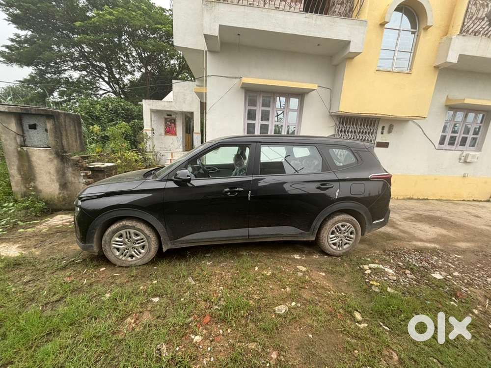 Kia Carens Petrol 2025