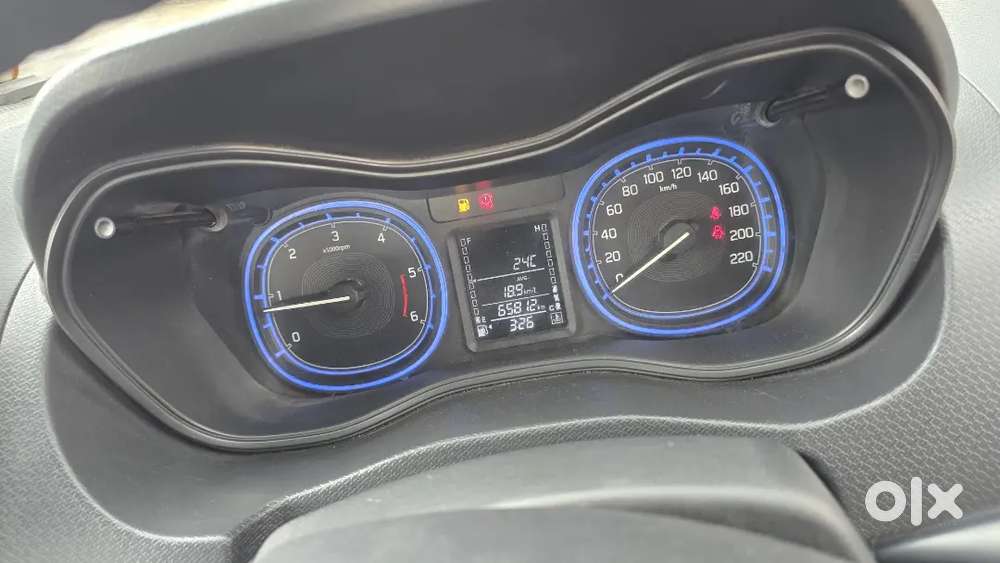 Maruti Suzuki Breeza Zdi Plus In Fully Maintained With Good Millage