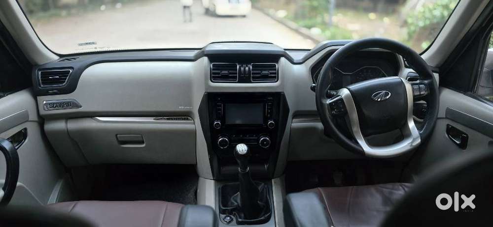 Mahindra Scorpio S10, 2016, Diesel
