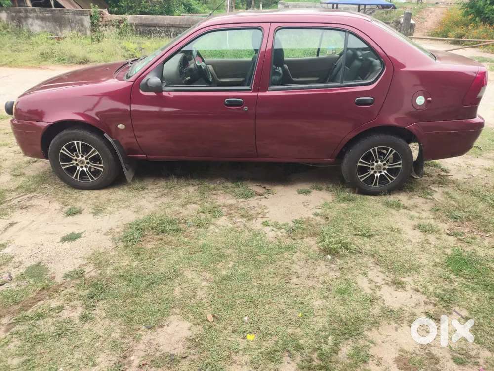 Ford Ikon 2008