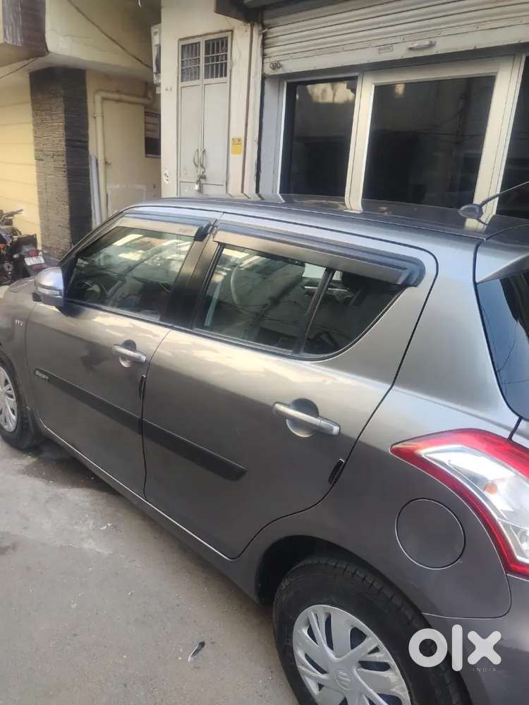 Maruti Suzuki Swift 2016 Petrol 68948 Km Driven