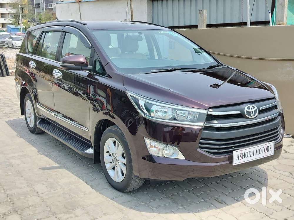 Toyota Innova Crysta 2.4 G Mt, 2017, Diesel
