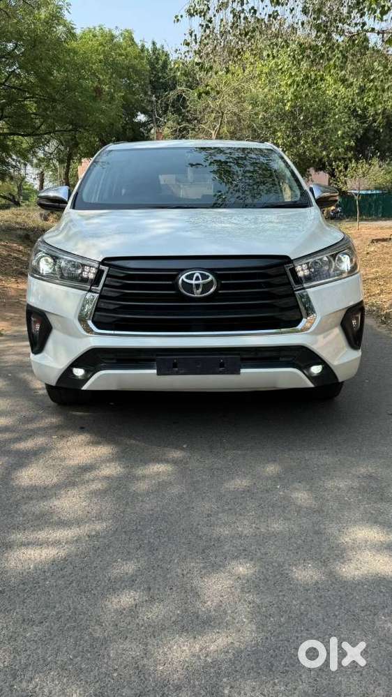 Toyota Innova Crysta 2.8 Zx At, 2022, Diesel