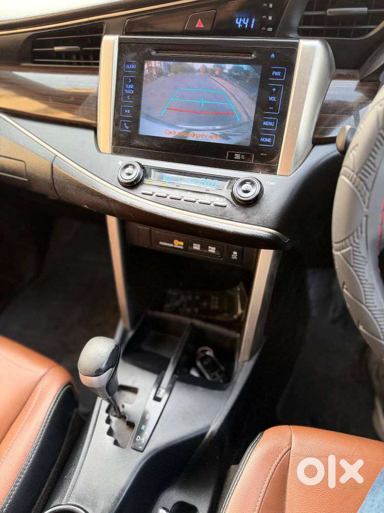 Toyota Innova Crysta 2.8z Automatic, 2017, Diesel