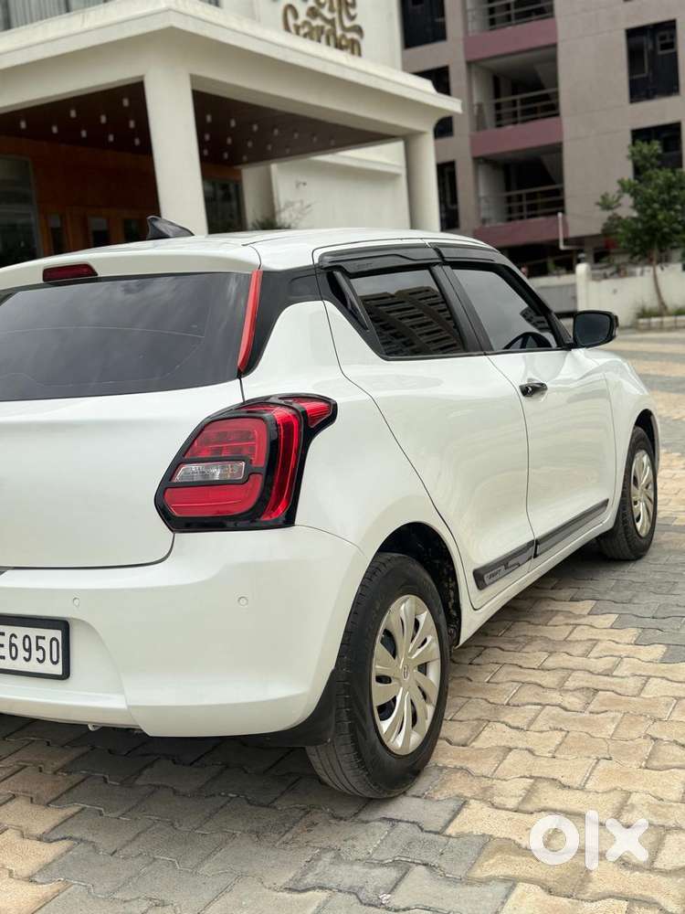 Maruti Suzuki Swift 1.2 Vxi (o), 2020, Cng & Hybrids