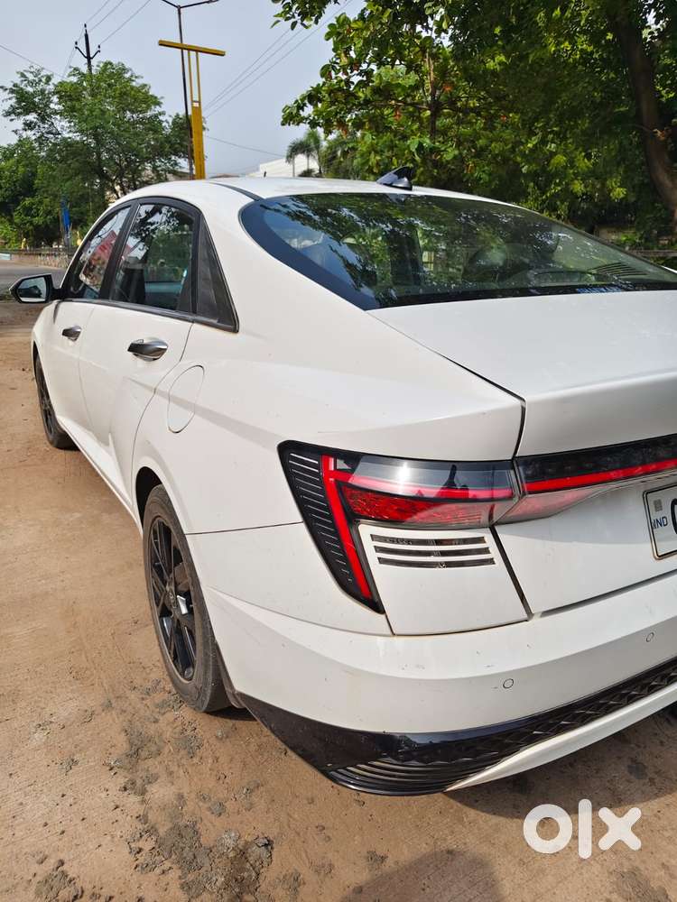 Hyundai Verna Sx (o) 1.5 Turbo Petrol Dct, 2023, Petrol