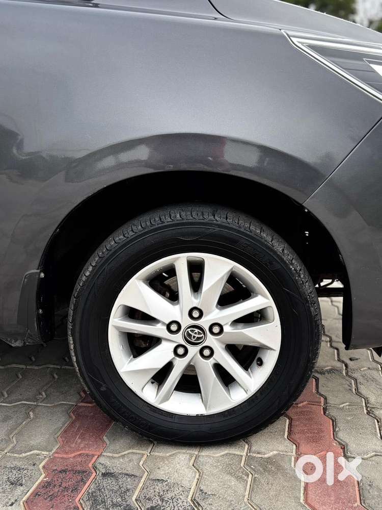 Toyota Innova Crysta 2.8 Zx At, 2017, Diesel