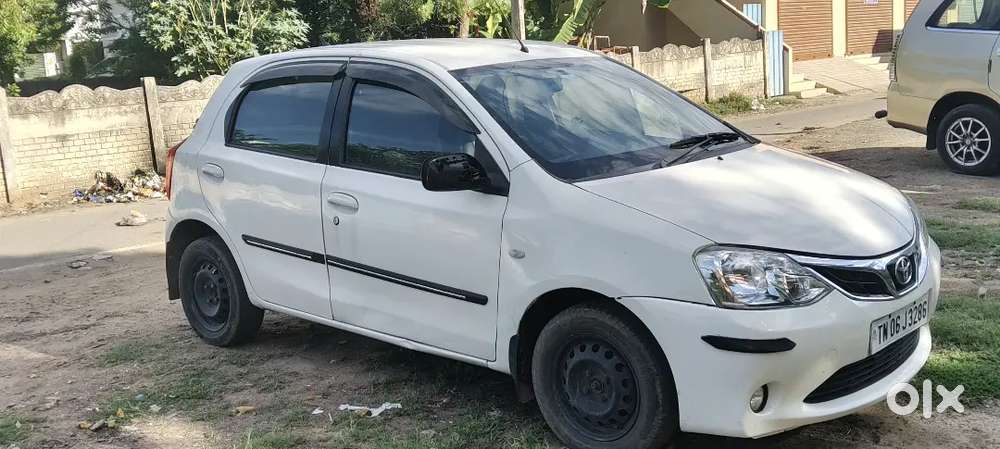 Toyota Etios Liva 2013