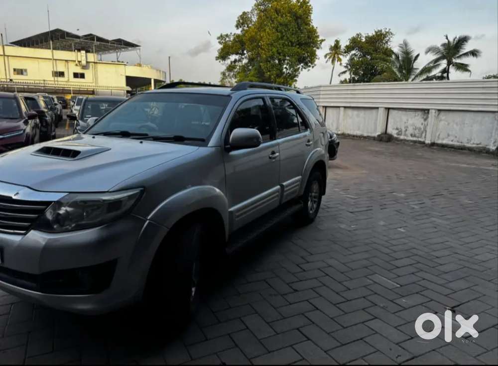 Toyota Fortuner Legender 2012