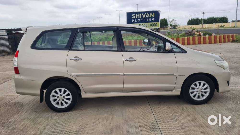 Toyota Innova 2.0 V, 2013, Diesel