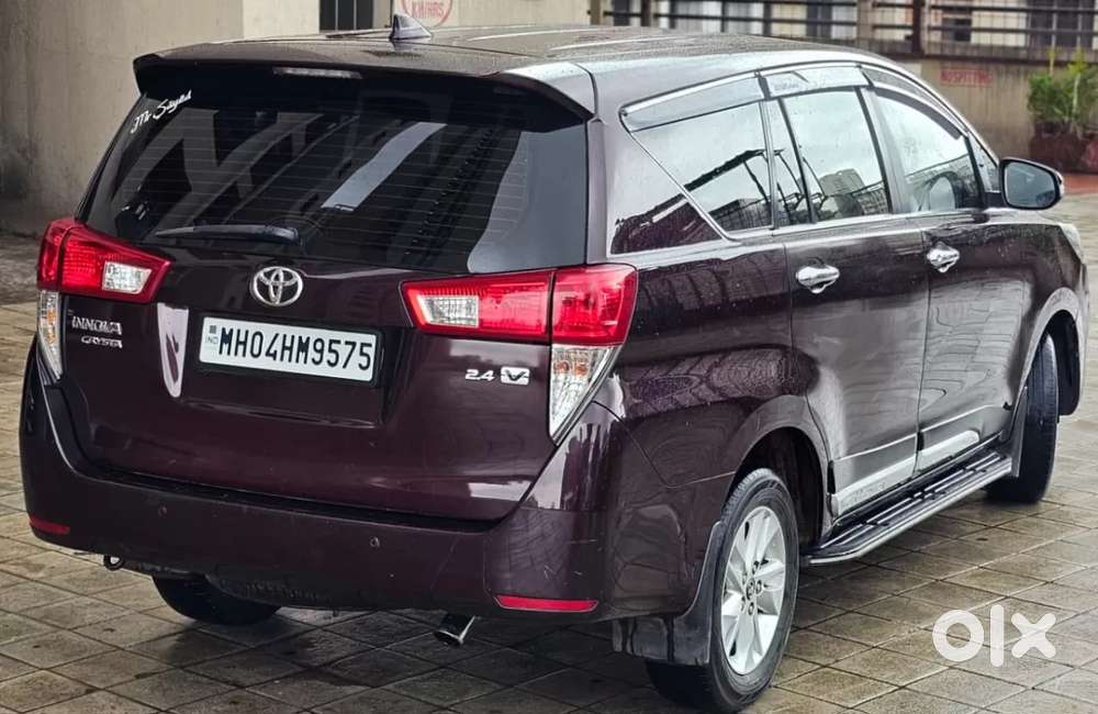 Toyota Innova Crysta 2.4 V 7 Str, 2017, Diesel