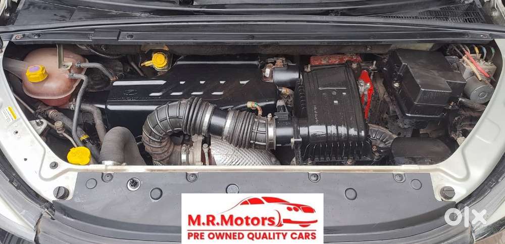 Mahindra Marazzo M8, 2018, Diesel