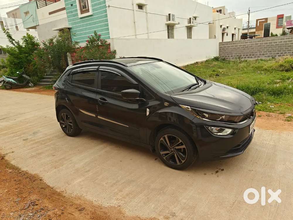 Tata Altroz Xza 2025