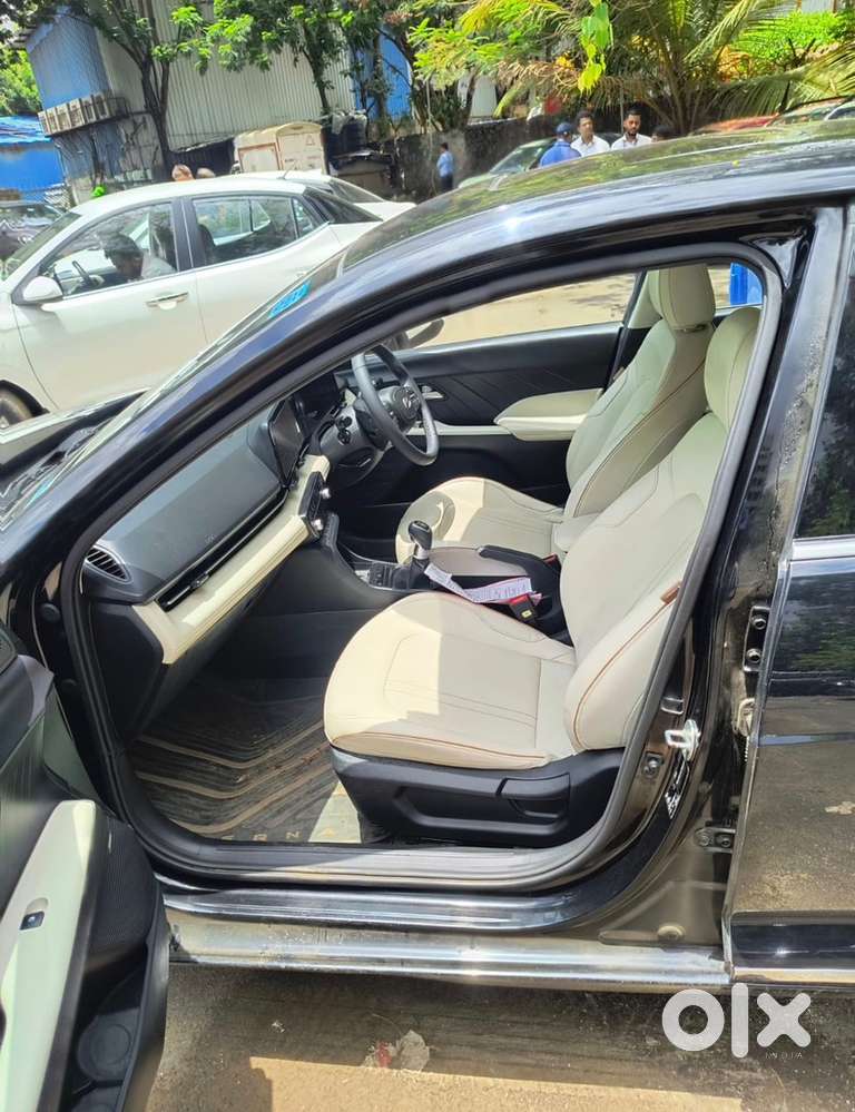 Hyundai Verna Petrol Mt 2023