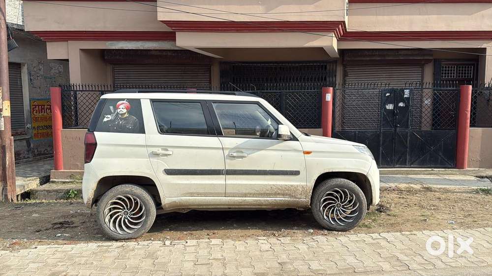 Mahindra Tuv 300 2017 Diesel Well Maintained