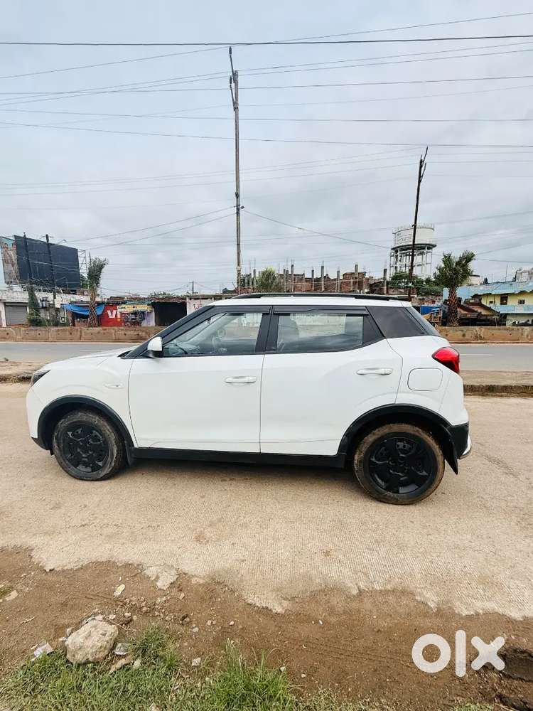 Mahindra Xuv300 W6 2024 Well Maintained