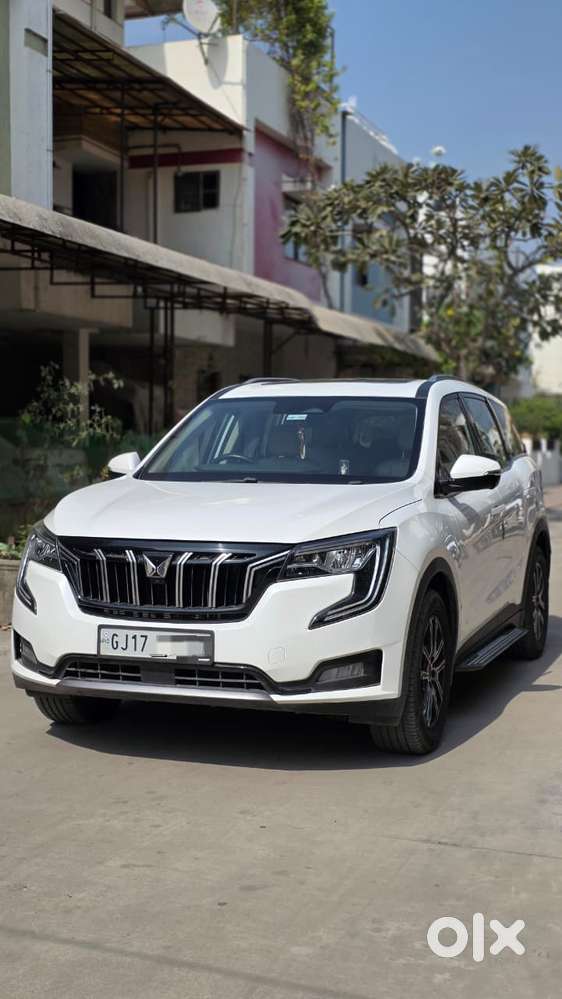 Mahindra Xuv700 2.0 Ax 7 Petrol At Str, 2022, Petrol