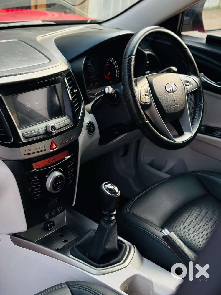 Mahindra Xuv300 W8 (o) 1.5 Diesel Amt, 2019, Diesel