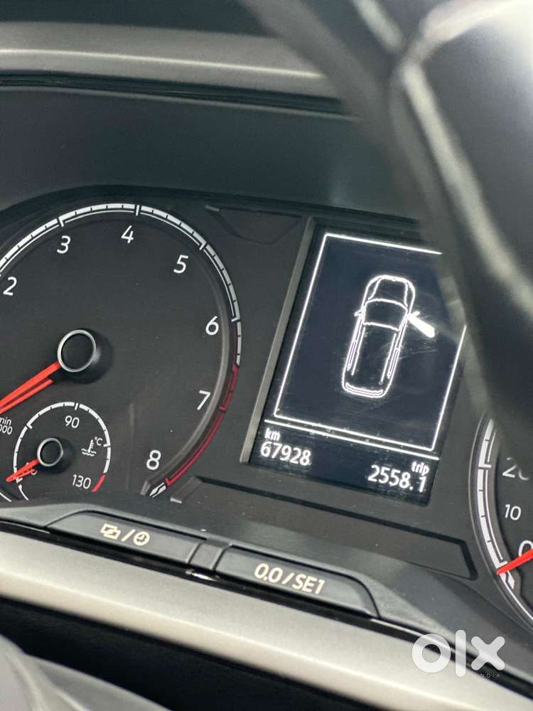 Volkswagen Taigun 1.0 Tsi Highline At, 2022, Petrol